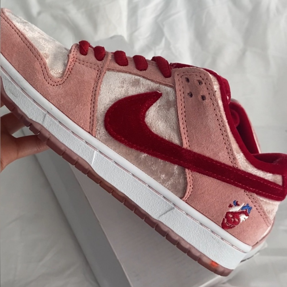 COPY - Nike Strangelove X SB Low Valentine’s day